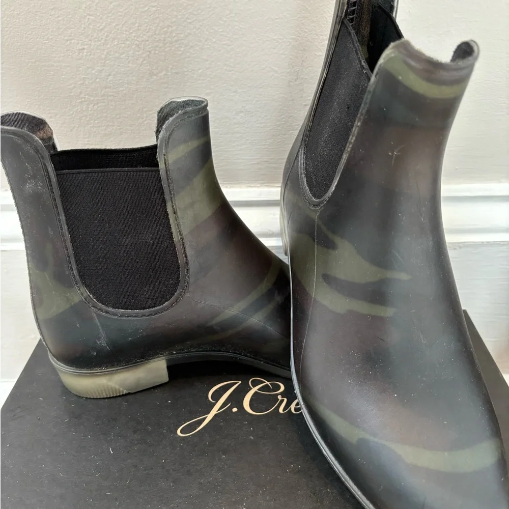 J.Crew Matte Chelsea Rain Boots, Camo, Size 7, EUC - Picture 4 of 6